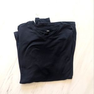 Lulu Lemon Men's L v-neck long sleeve shirt